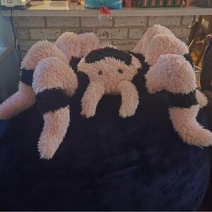 Way to Celebrate VIRAL 45” JUMBO PINK HEART SPIDER NEW SHIP TODAY